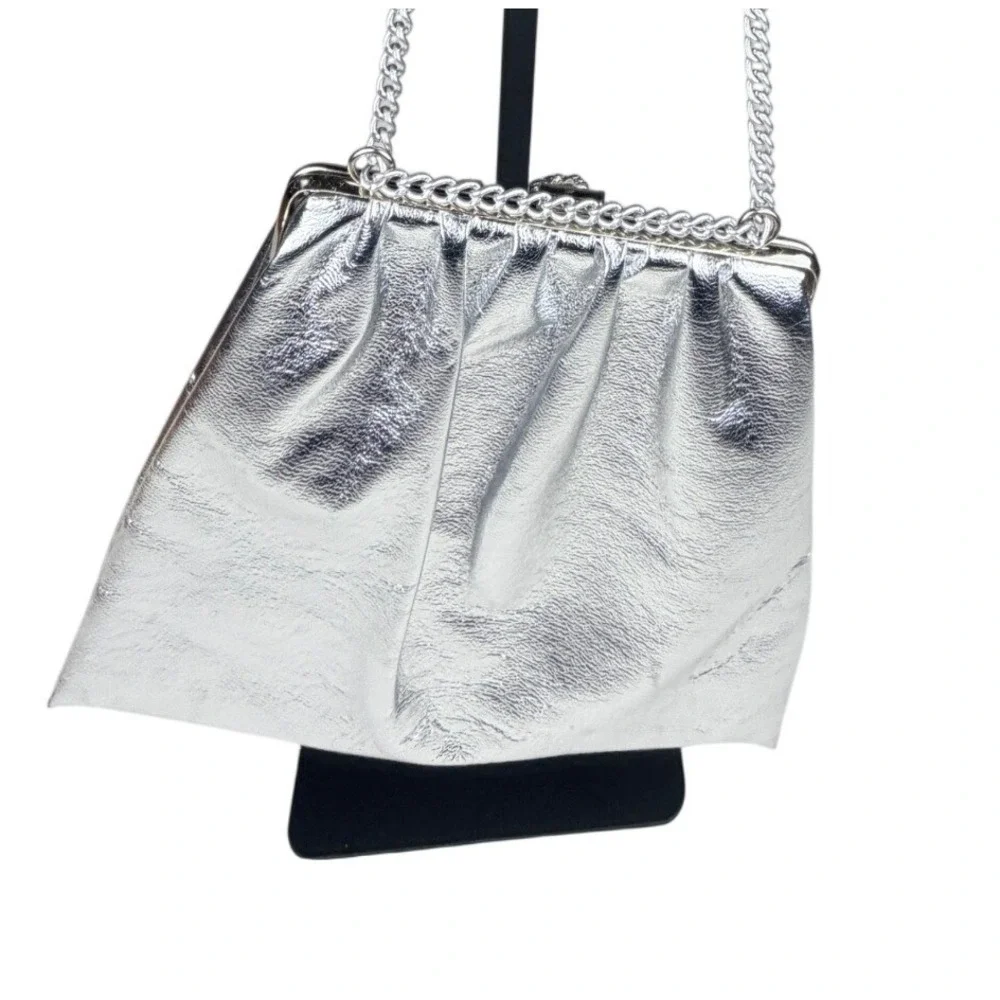 Vintage Silver 50s 60s Metallic Frame Evening Bag Floral Clasp Chain Strap - Picture 3 of 6